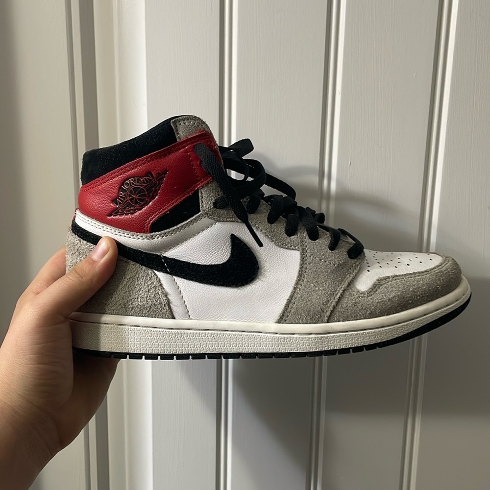 Color Grey white red black